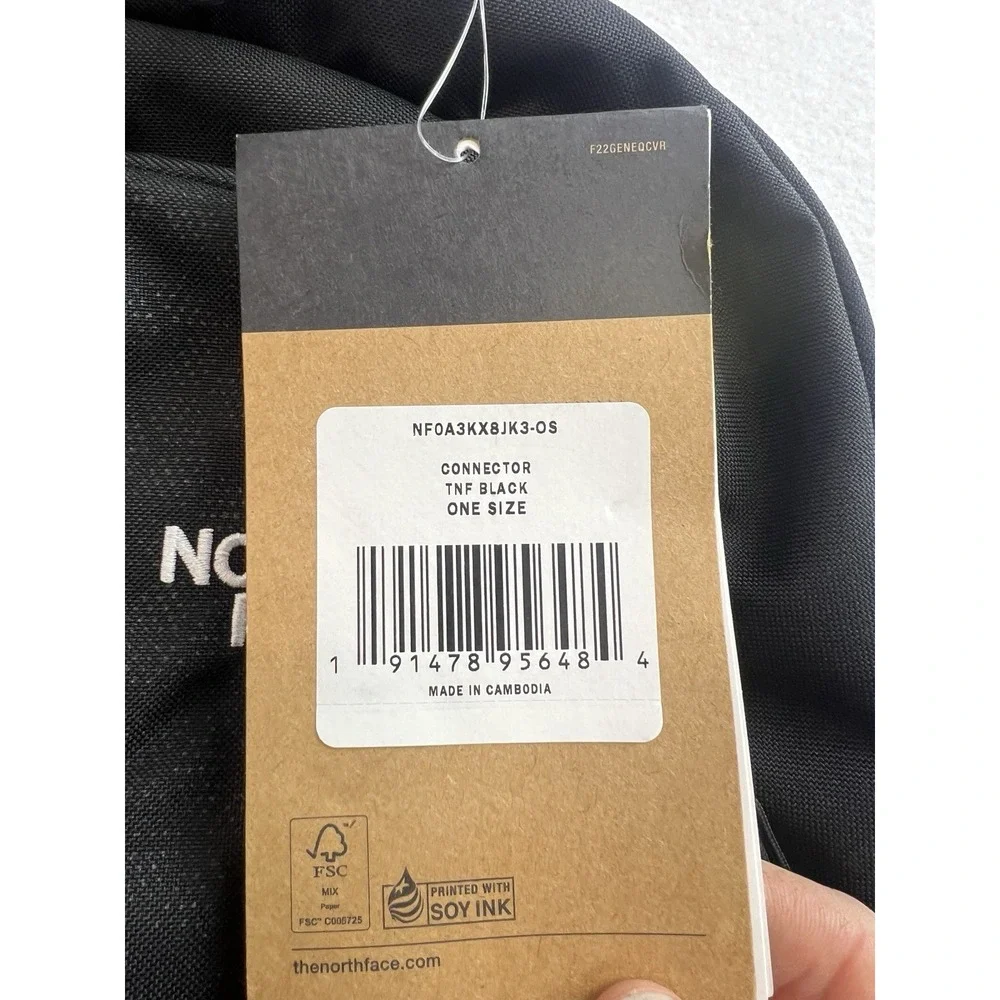 The North Face Connector‎ Black 28 L Flexvent Backpack  NWT Embroidered